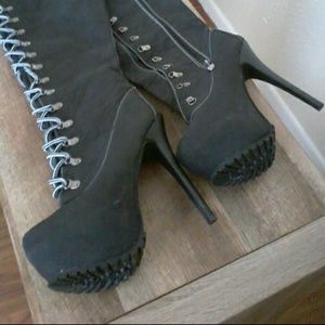 Cute thigh high stilettos!